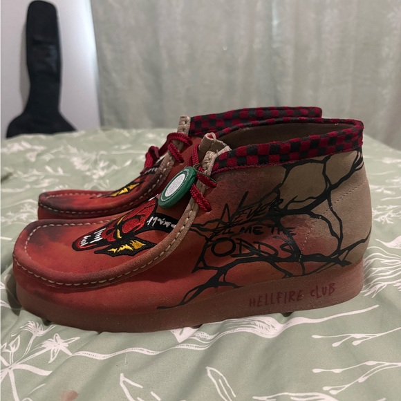 Clarks Stranger Things boots - Picture 2 of 13